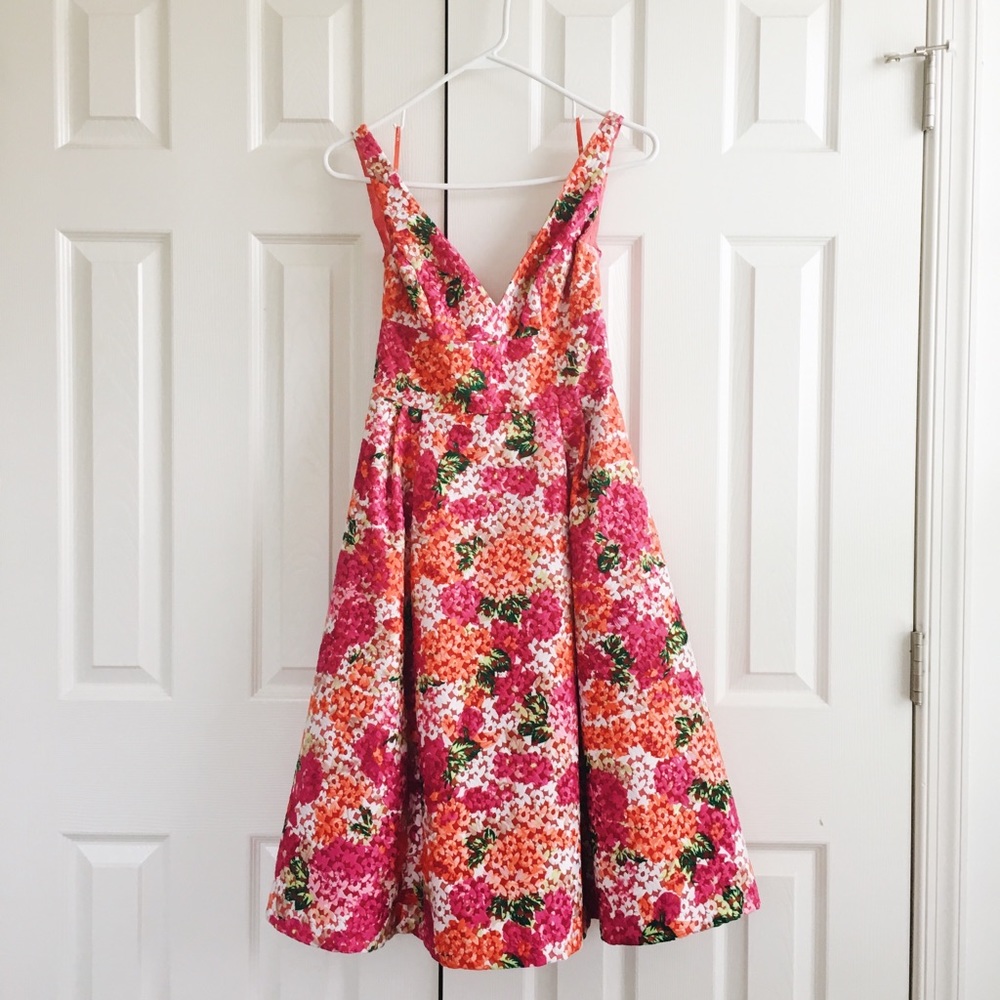 Monique Lhuillier Dress